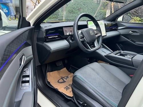 2025 Qin L EV 545 Excellence Edition high quality